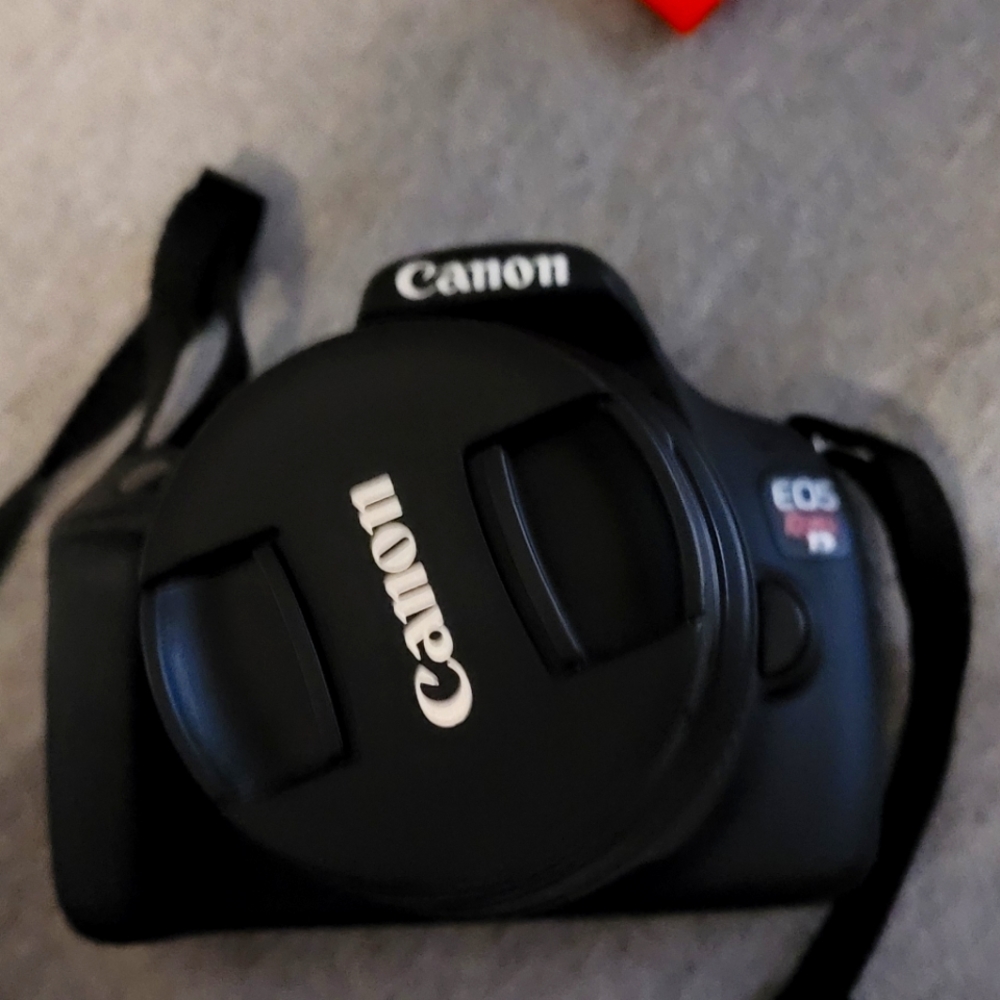 Cannon EOS 1200D